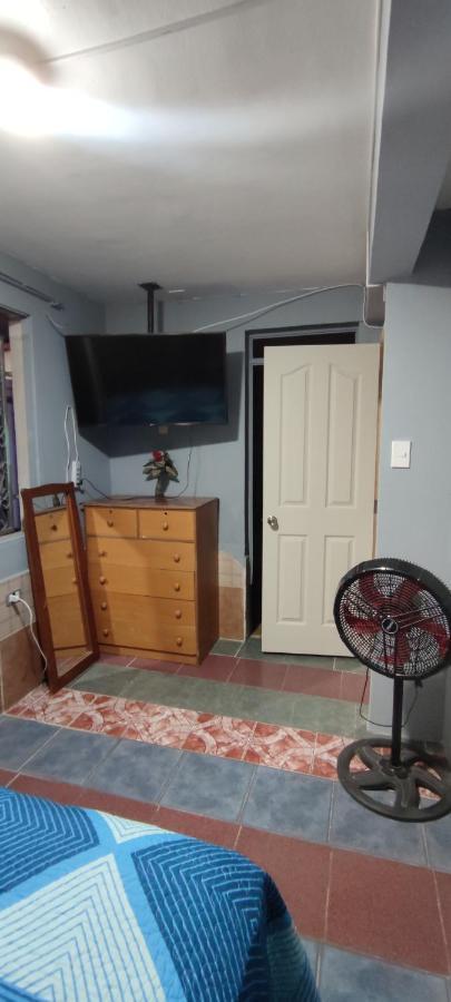 Hostal Arica 2 Bagian luar foto